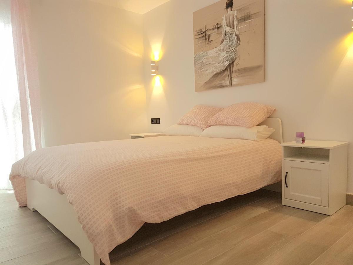 Pepes Home 3 Habitaciones & Parking Gratis Torremolinos Exterior photo